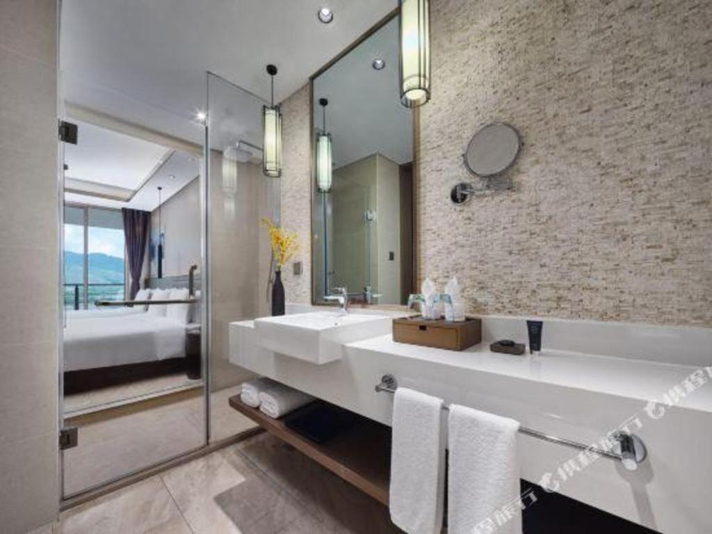 Narada Resort Hotel Sanya Pleasant Bay Екстер'єр фото