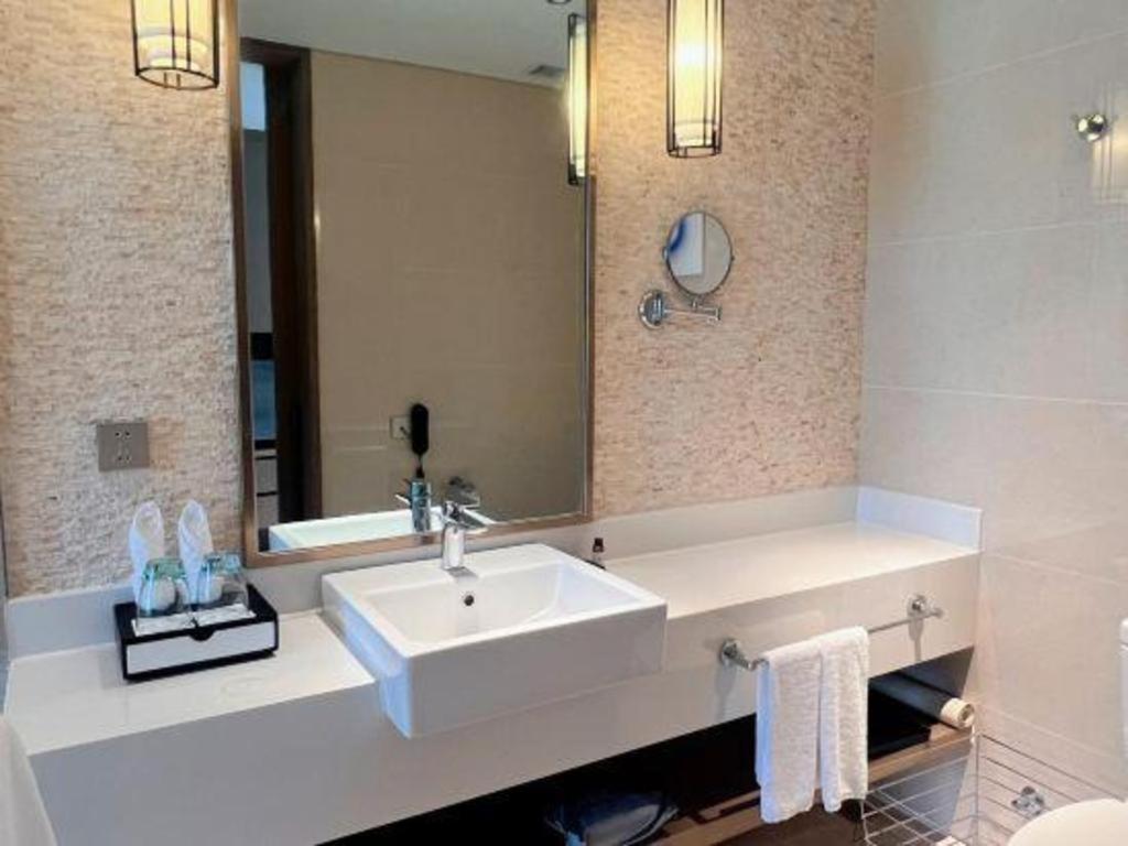 Narada Resort Hotel Sanya Pleasant Bay Екстер'єр фото